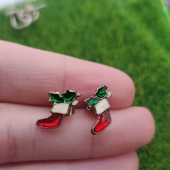 Cute Stocking Earrings E1030 Christmas Seasonal Dainty